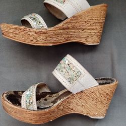 ONEX Rare Slip On Sandal Size 7