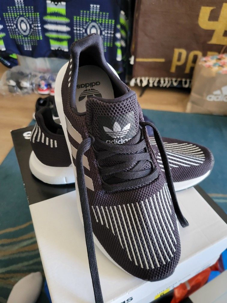 ADIDAS NEW