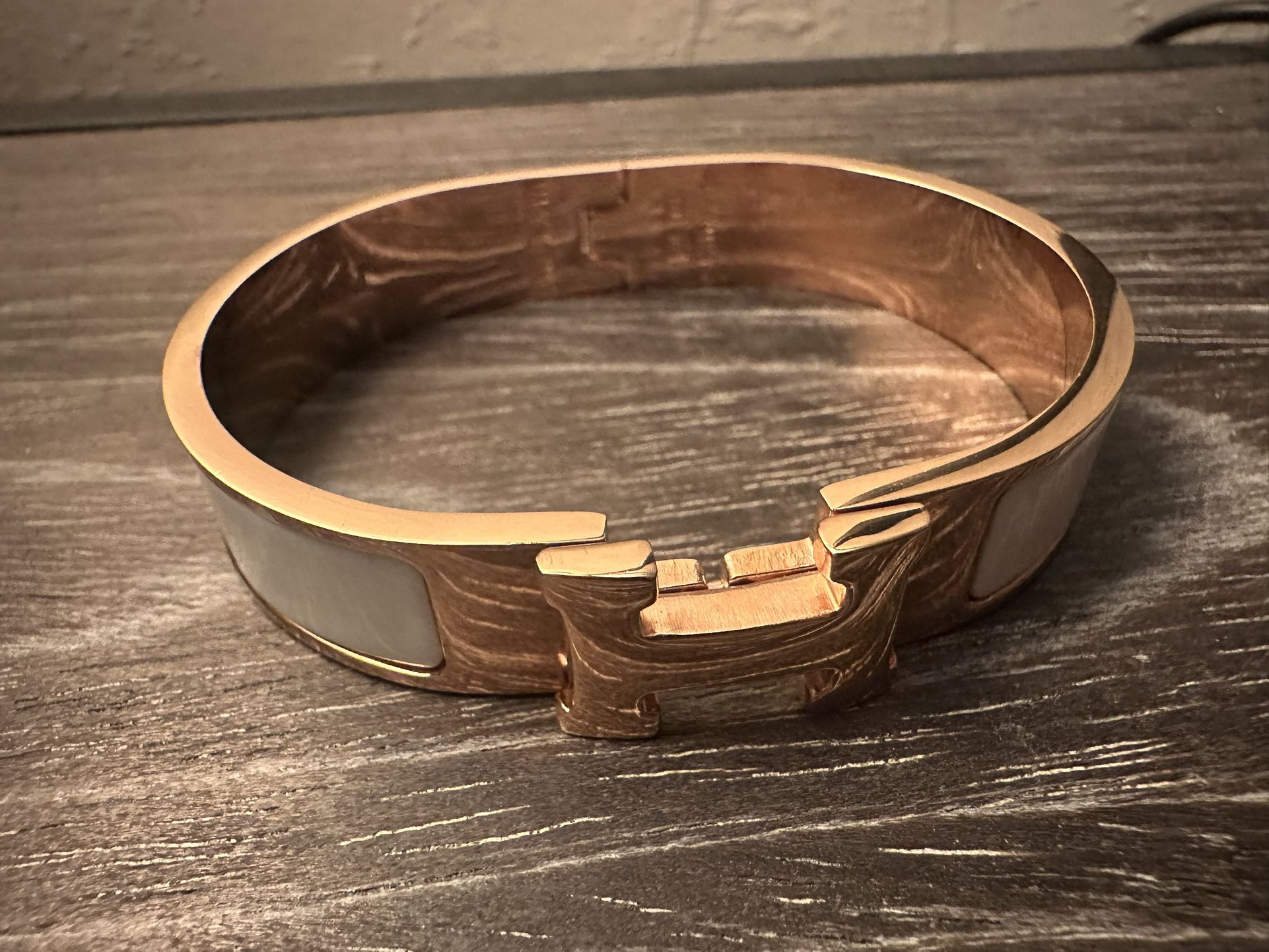 HERMES  Bracelet- Gold And White 