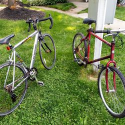 Schwinn Mens Frontier GS Mountain Bike AND Varsity Road Bike “AS IS”