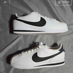Nike cortez white and black a lil faded due to age sz9