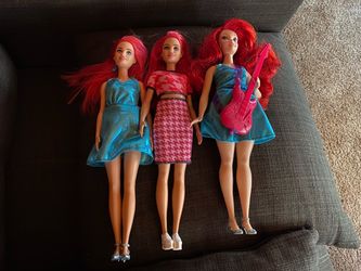 Lot of Barbie dolls Free