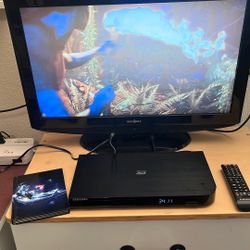 Samsung Blu-Ray DVD Player w/Remote