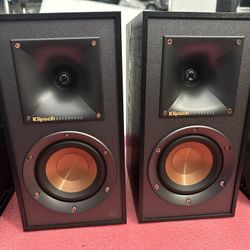 Klipsch R-41M Bookshelf Speakers-Excellent