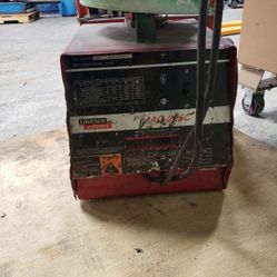 Lincoln Ac-225 Arc Welder 100.00