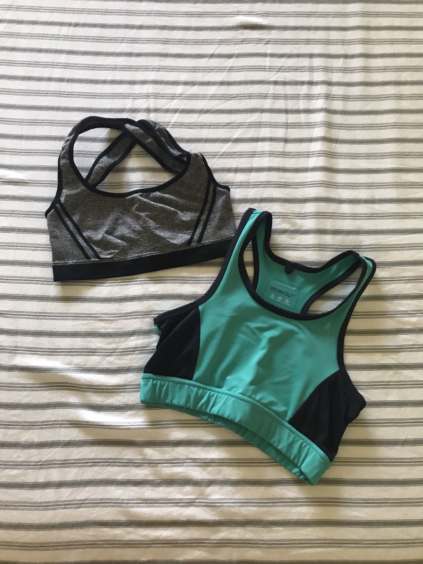 Women's sports bras Size S