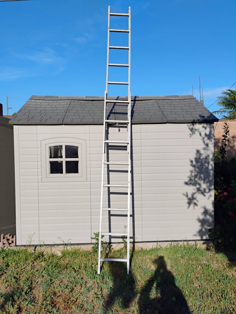 Extension Ladder 8 Ft To 13 Ft Fully Extended, Must Pick Up In Simi Valley