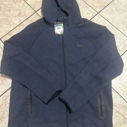 Brand new with tags Men’s Nike tech fleece Jacket Size XL 