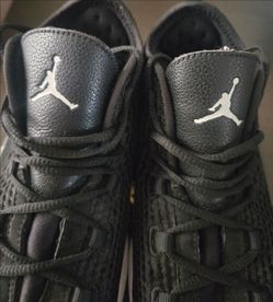Jordans Boys sz 2y