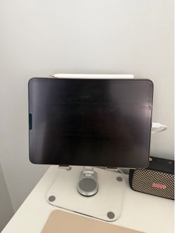 iPad Pro with Apple Pen