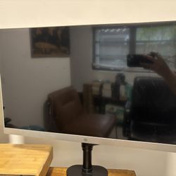 HP Pavilion 27” xw Monitor With Dual Monitor Stand
