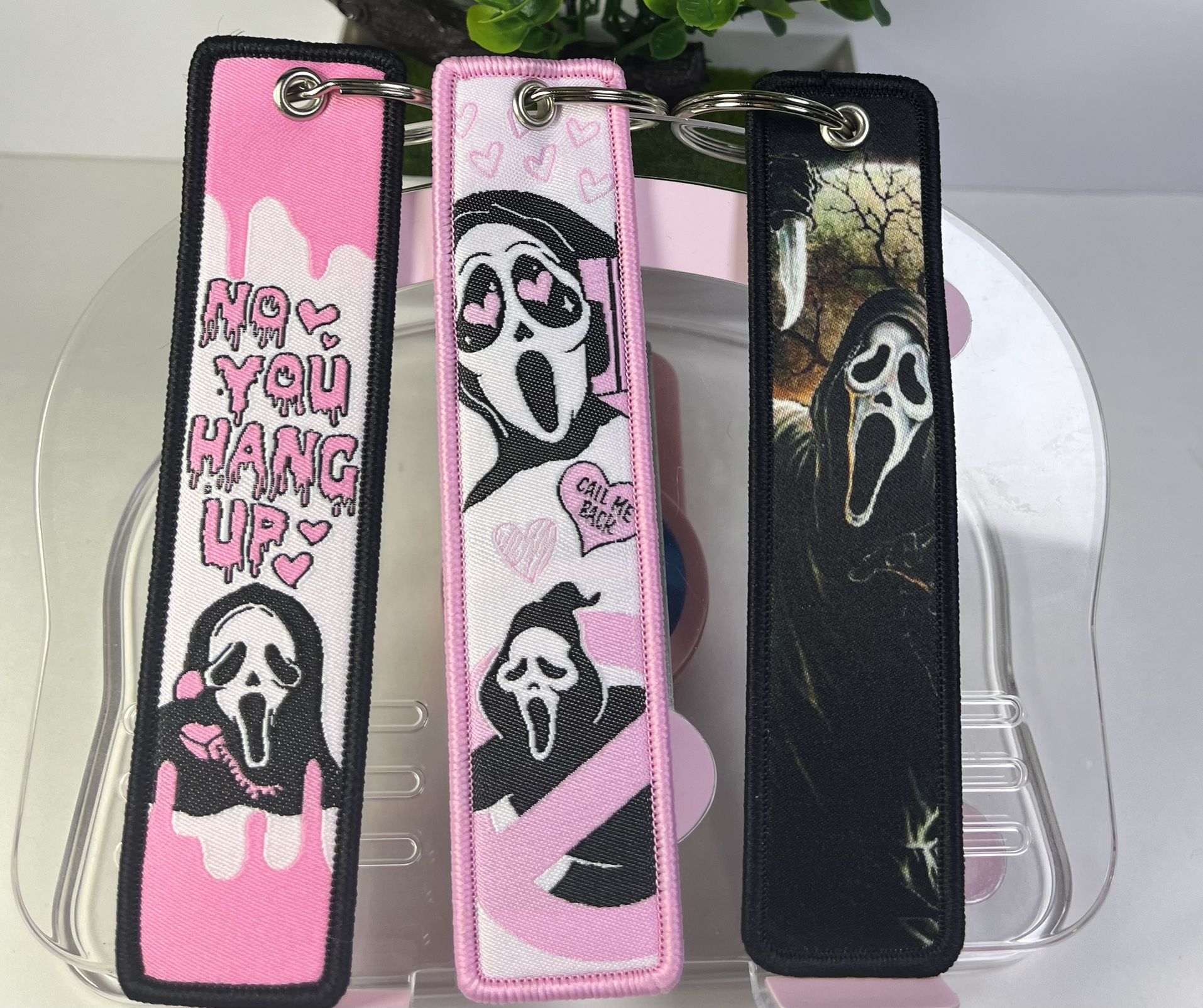Scream Halloween Keychains – Black | Spooky Cute Accessories