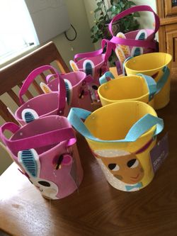 Easter baskets brand new with tags. $2 each