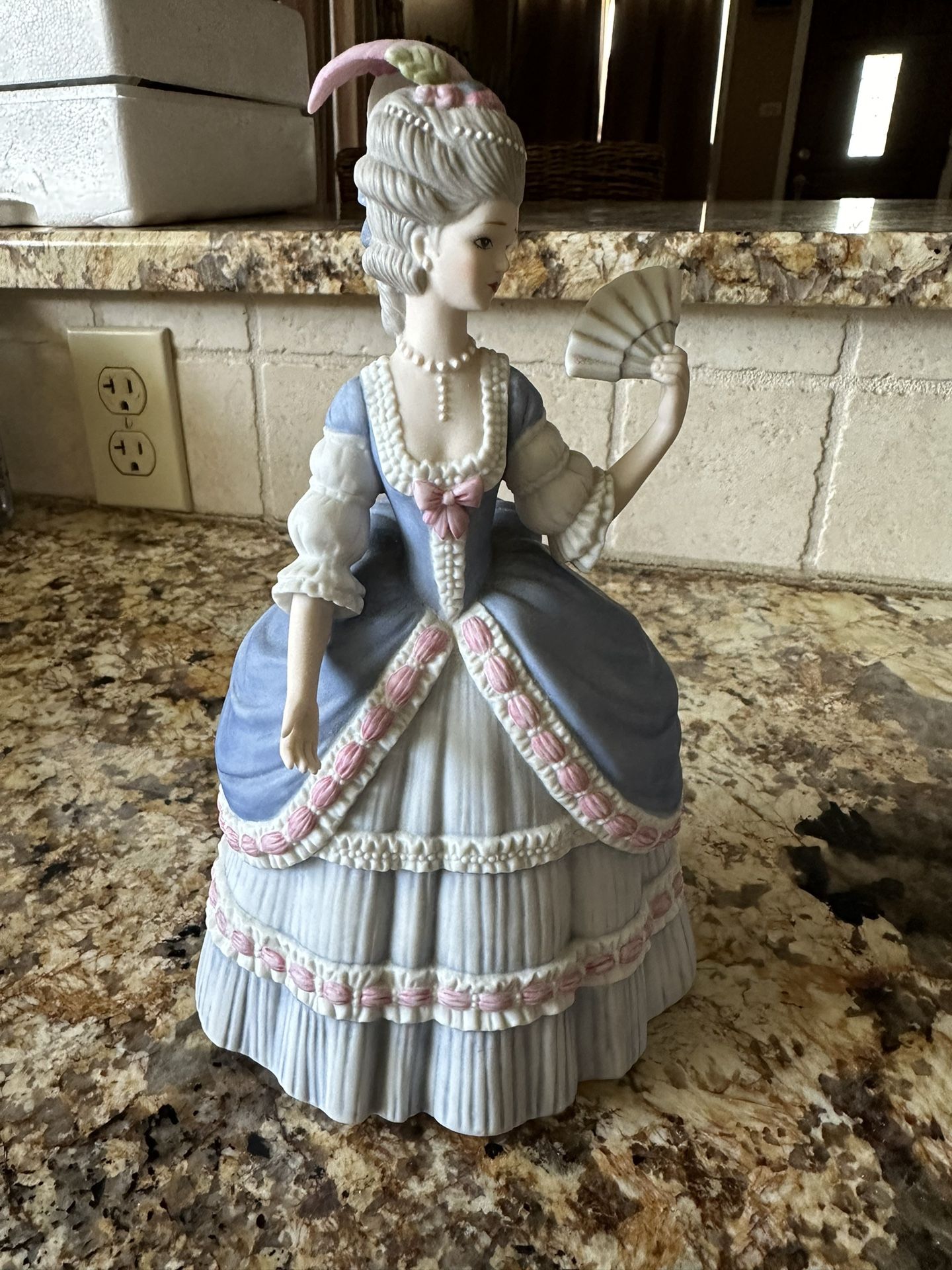 Lenox Governors Garden Party Figurine