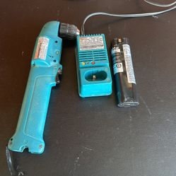 Makita Angle Drill With Battery And Charger
