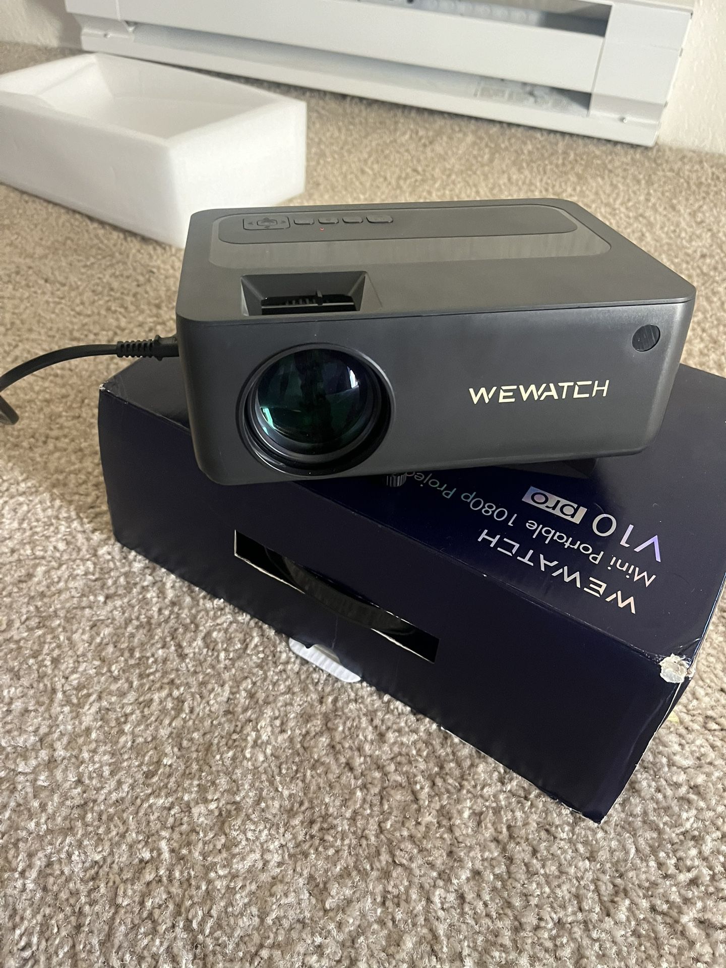WeWatch V10pro 1080p WiFi Projector