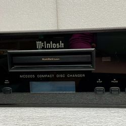 McIntosh MCD205 five-disc CD changer