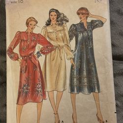 Vintage Rare Find Butterick 3454 Dresses Pattern Size 10 Pre Owned