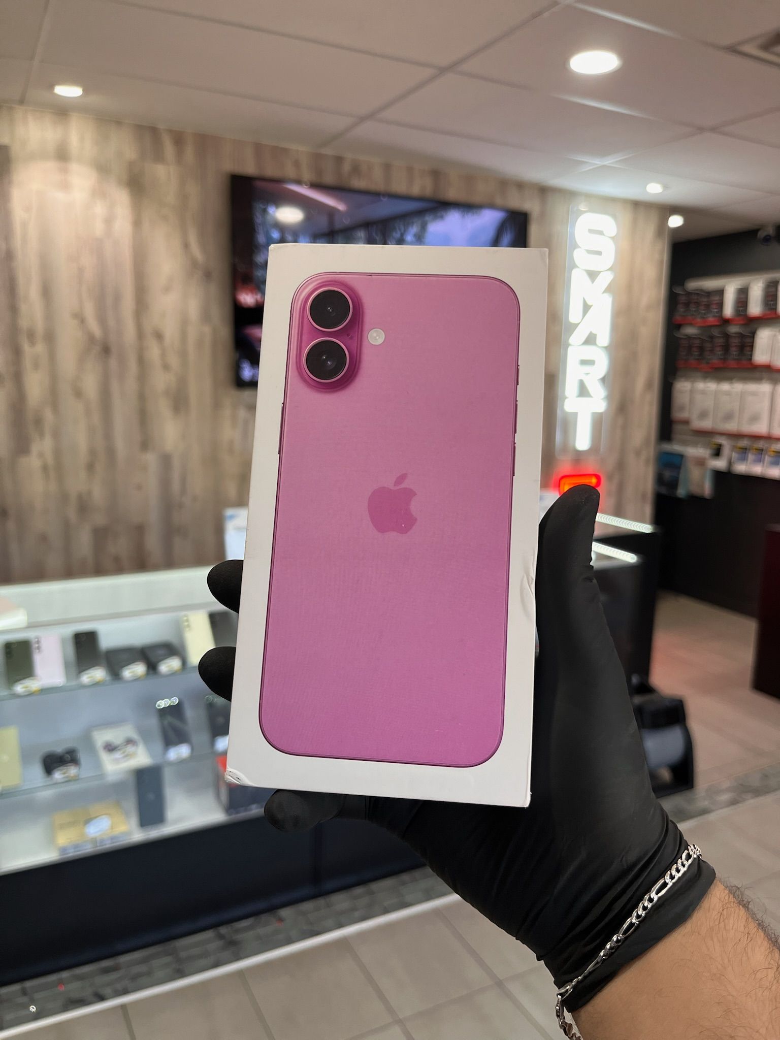 Brand New Apple iPhone 16 Plus 256 GB - Pink (Unlocked) + Warranty