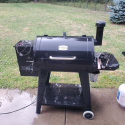BBQ Pellet Smoker + Sensors + Cover 