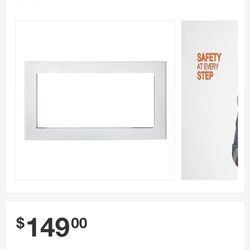 Ge  Microwave  And Stainless Steel Trim 