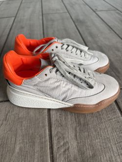 Women’s Stella McCartney Sneakers Size 5