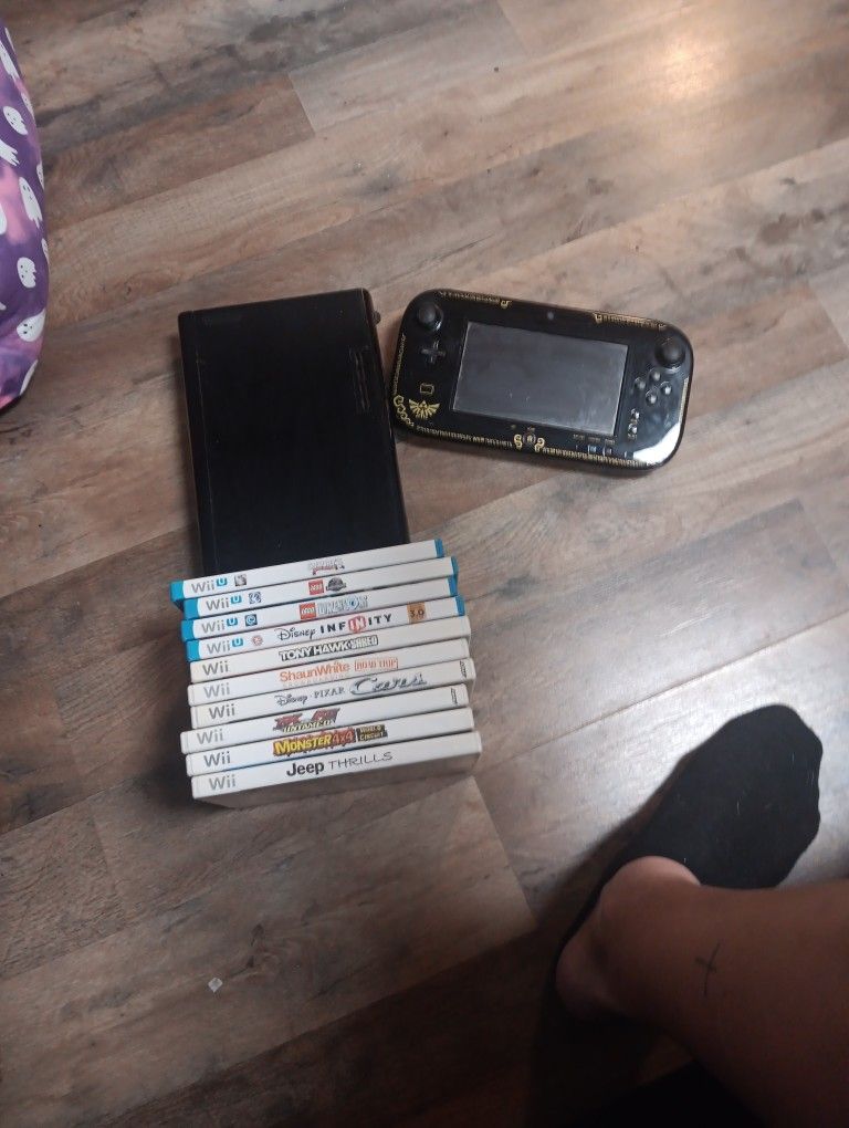 Nintendo Wii U With 10 Games