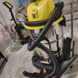 TORNADO VACUUM 20 Gallons