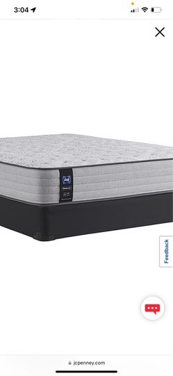 Sealy Posturepedic medium firm queen
