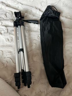 Tripod LIKE NEW