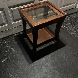 Coffee Table N 2 End Tables 