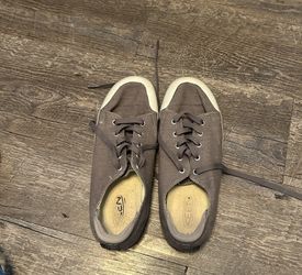 Keen Women’s “Elsa” Sneakers