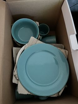 Glass Mugs And Plates