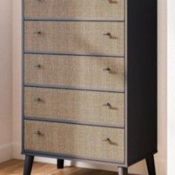   5 drawer dresser (signature ashley)  