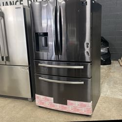 Samsung French Door Four Door Refrigerator B8