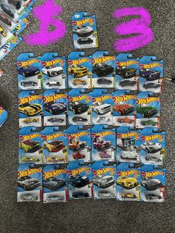 Hot Wheels Collection 60+ LOOK AT PAGE