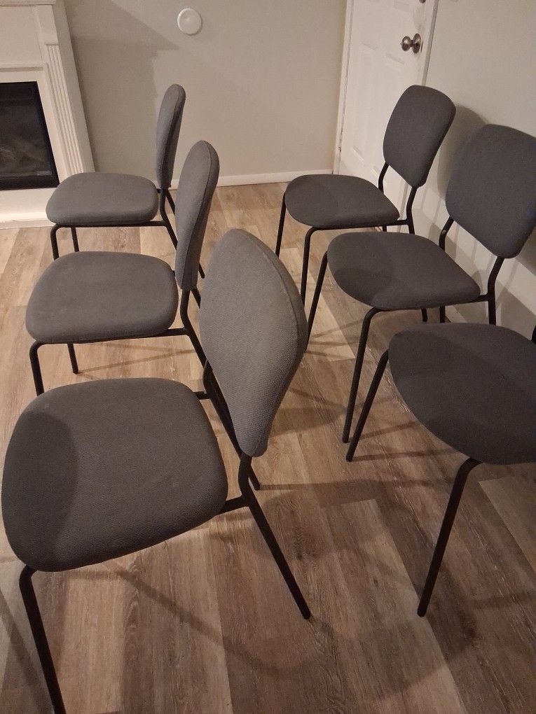 7 Chairs