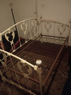 Twin metal bed frame