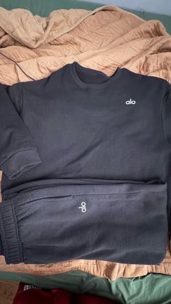 Alo Large Black Sweatsuit