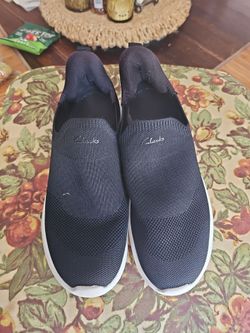 Clark's sneakers shoes size 9 women