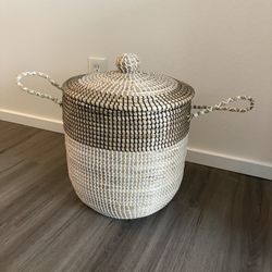 Basket with Lid