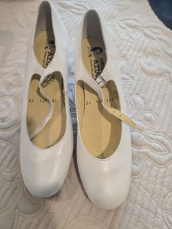 Folklore dancing shoes