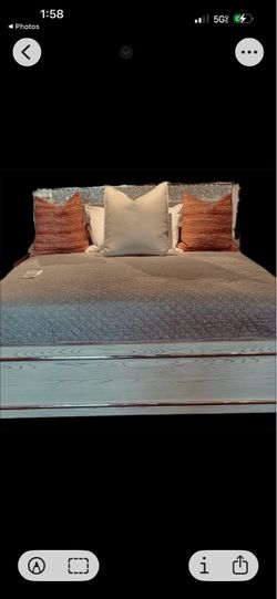 Like new queen size bed with memory foam mattress and box spring