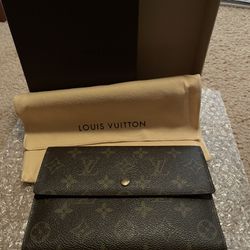 Authentic Louis Vuitton Wallet for Sale in Las Vegas, NV - OfferUp