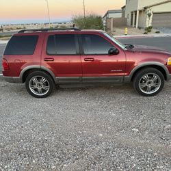 2004 Ford Explorer