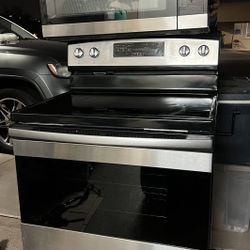 Glass Top Stove And Microwave