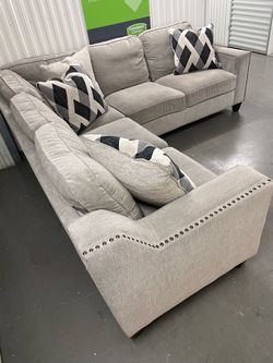Free Delivery - Modern Light Grey Sectional Set