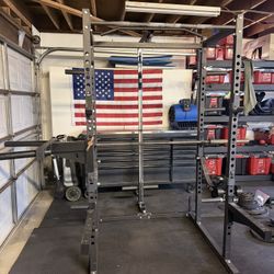 Rep Pr1000 With Plate-Loaded Lat Pulldown and Low Row And Attachments And Barbell