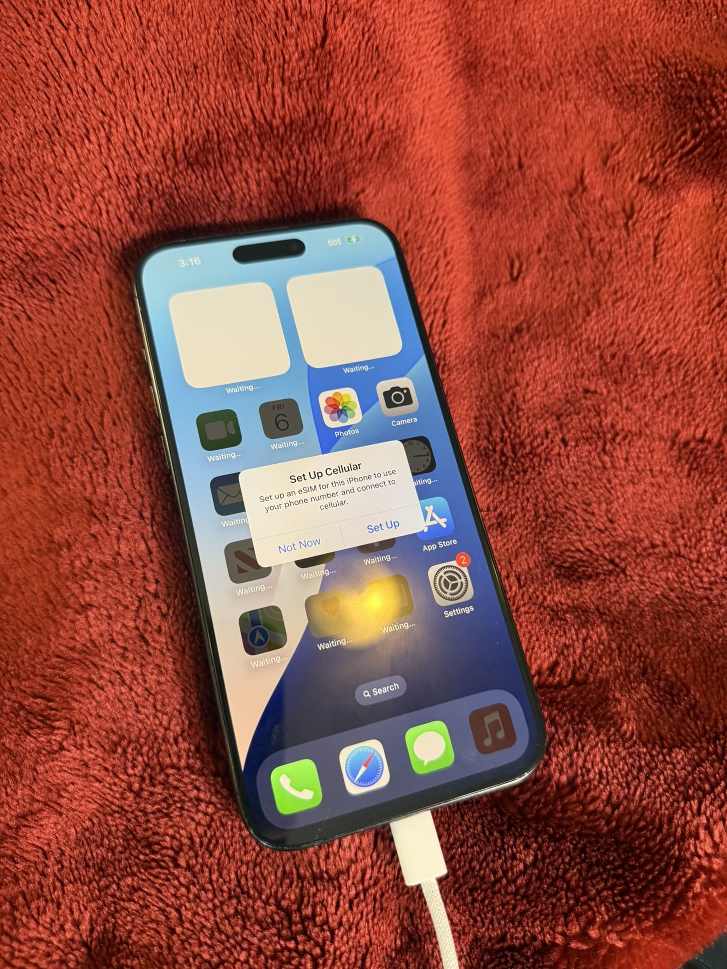 iPhone 15 Pro Max ( NO SIM RESTRICTIONS ) NO TRADES!!