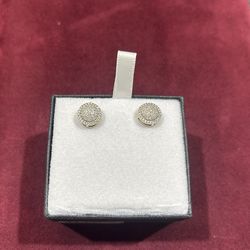 Gold Earrings with Diamonds